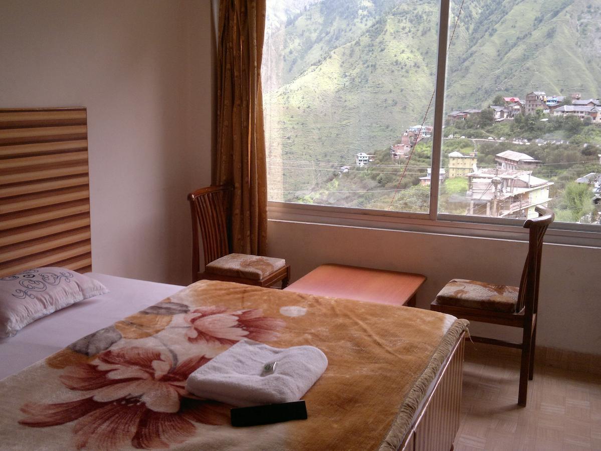Hotel Bharmour View Brāhmaur Oda fotoğraf